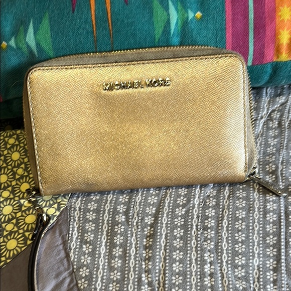 Michael Kors Handbags - Michael Kors Gold Wallet Luxurious Design